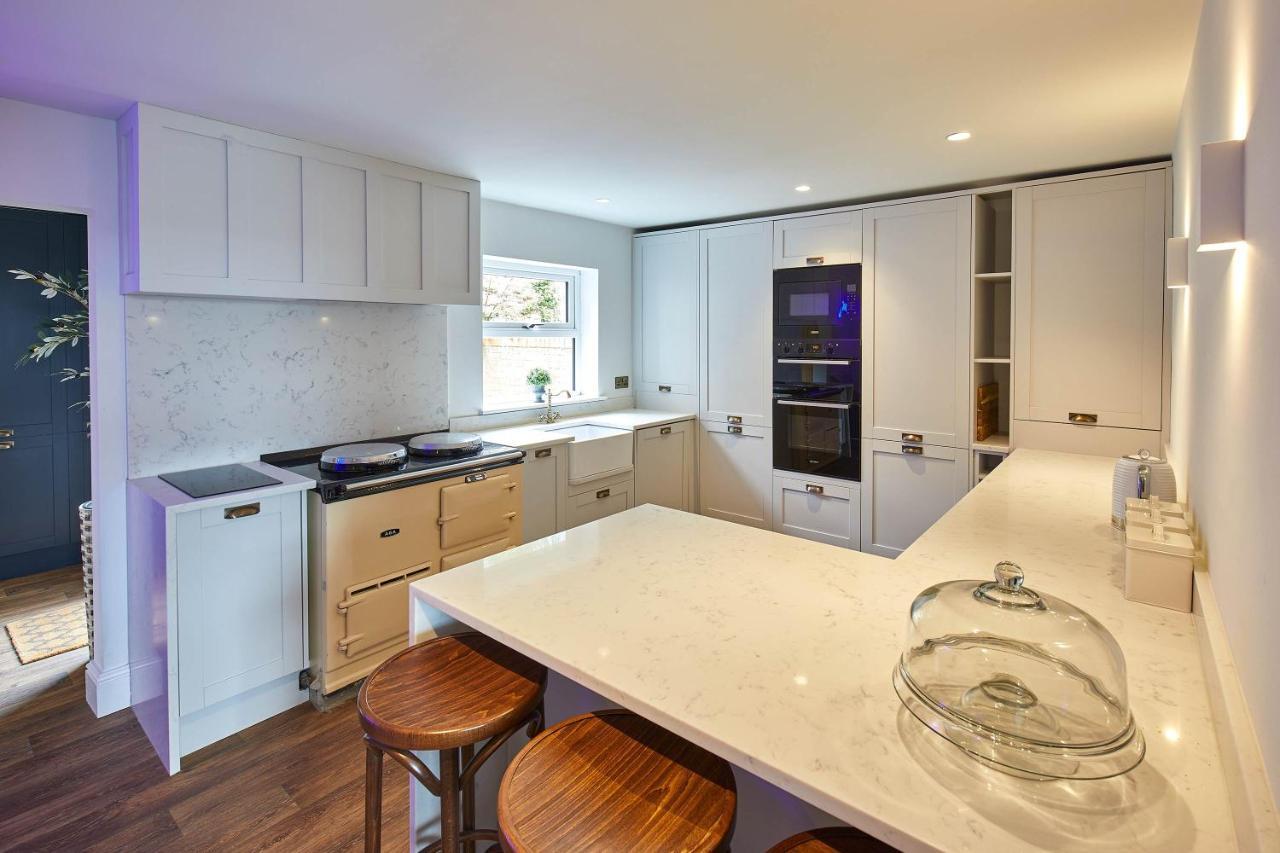 Host & Stay - Graham Close Holiday Homes Scarborough Eksteriør billede